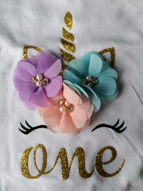 Komplet na 1. narodeniny, 80