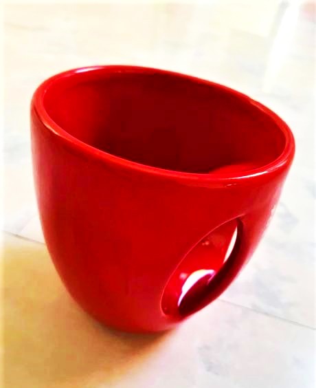 Zaujímavá šálka, 