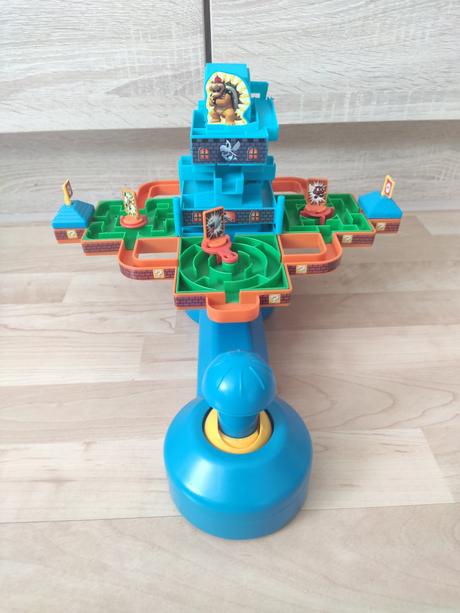 Super mario mazegame,