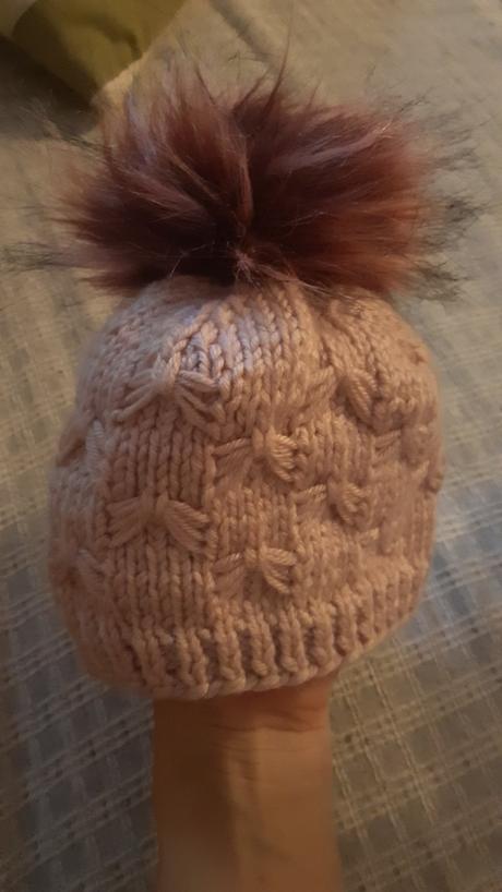 Zimná  pletená čiapka, 56