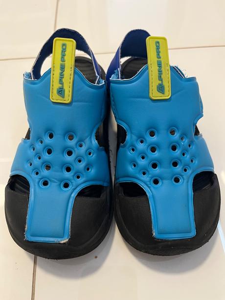 Šľapky k vode, alpine pro,27