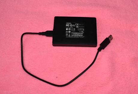 Externý pevný disk toshiba canvio basics 1 tb,