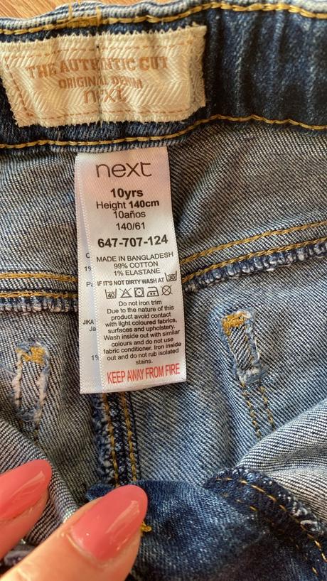 Dievčenské rifle.134, next,140