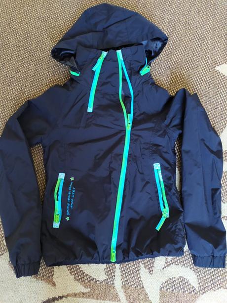 Dievcenska bunda, 176