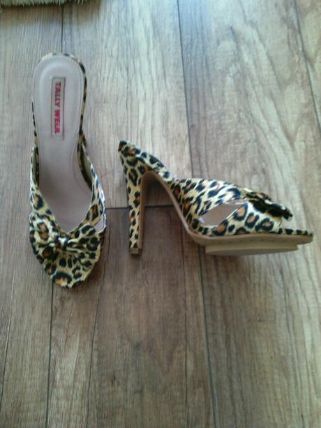 Tigrované šľapky, 38