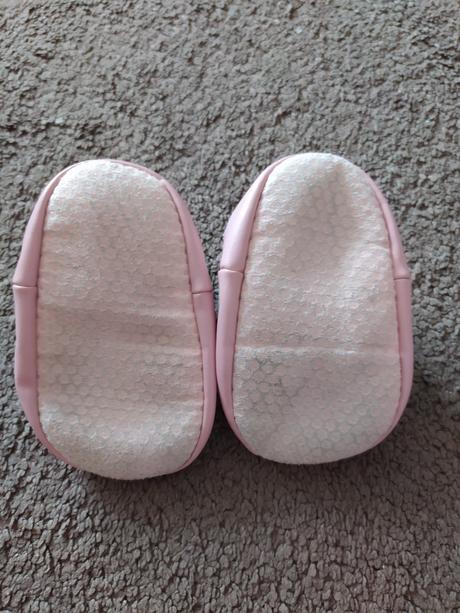 Ponožkové papučky, 20