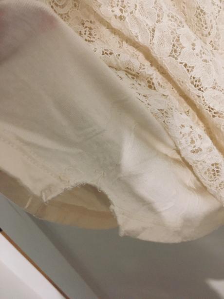 Kremove cipkove siatky, bershka,s