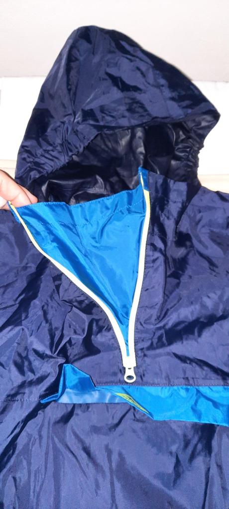Pršiplášť, decathlon,128