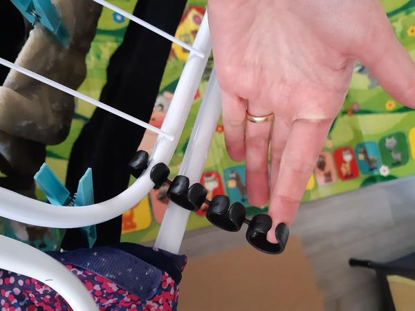 Načo je táto čierna vec na susiči na prádlo?