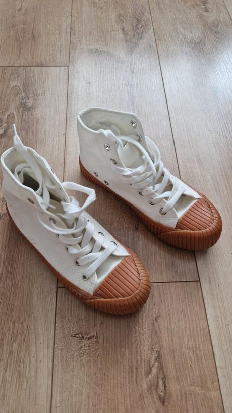 Tenisky veľ. 37., 37