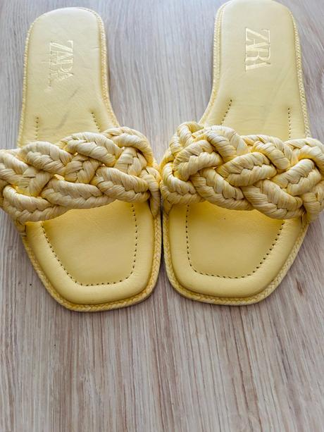 Krásne šľapky/ploché sandále značky zara, zara,38