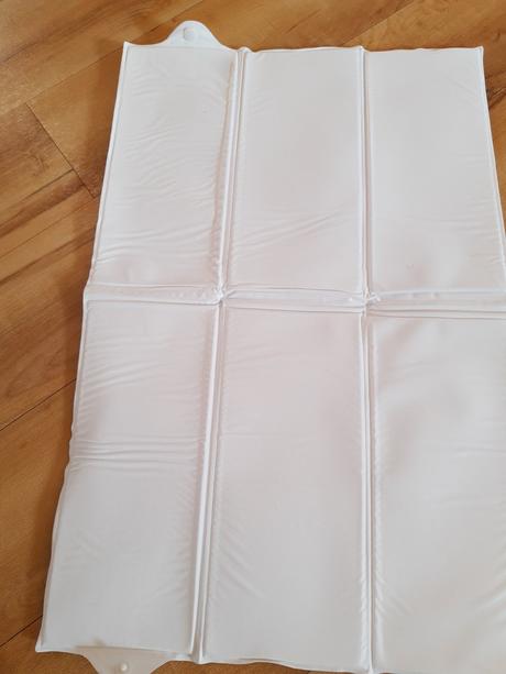 Cestovná podložka na prebaľovanie, 