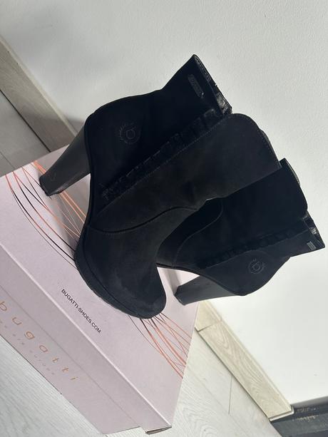 Bugatti čižmičky, 38