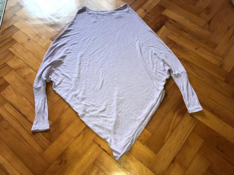 Fialové tričko - asymetrické, bonprix,44