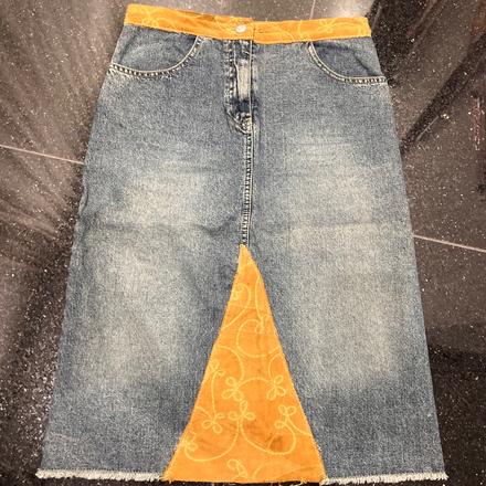 Nafnaf riflová sukňa s koženou aplikáciou vel.s, naf naf,s