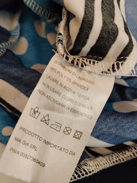 Marila elegantné modré šaty s geometrickým vzorom, xl