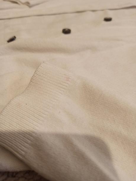 Biely svetrík, next,116