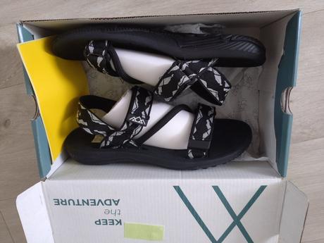 Dámske trekové sandále, 38