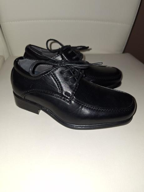 Spoločenské topánky, 23