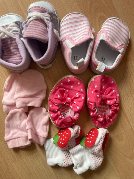 Novorodenecke capacky 3-6 mesiacov, <17