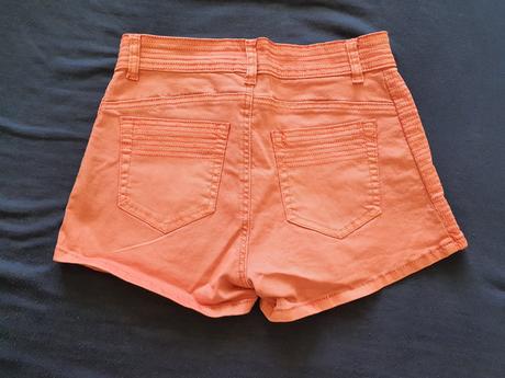 Rifľove kraťasy, 36