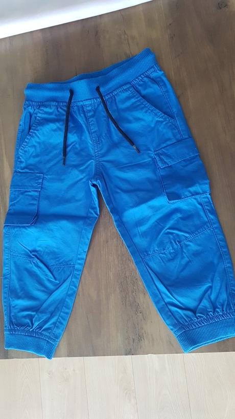 Nohavice s kapsami, lupilu,92