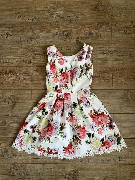 Letné spoločenské šaty na svadbu, 40 / m