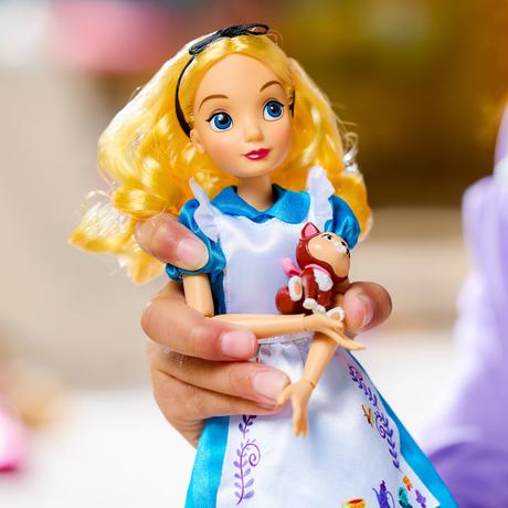 Alica v krajine zázrakov disney store, 