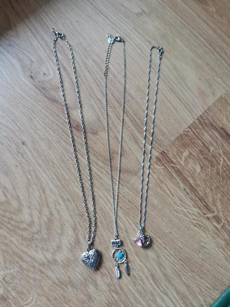 Retiazky s príveskami,