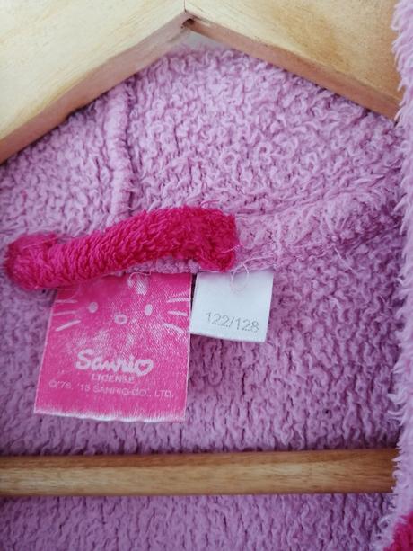 Dievčenský župan 122-128, sanrio,122