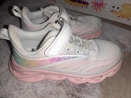 Svetielkukúce tenisky, sprandi,31