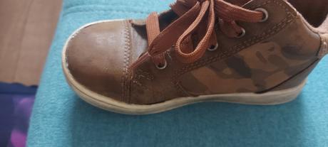 Topanky prechodné, 26