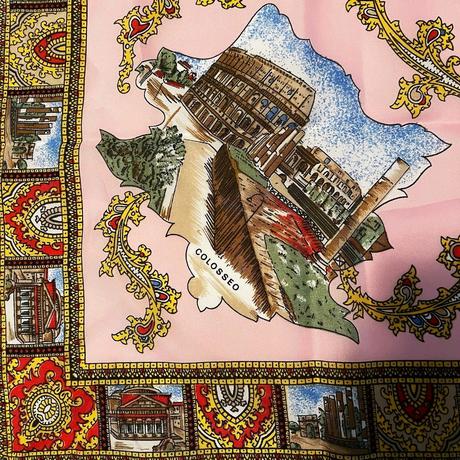 Šatka s motívmi ríma, l