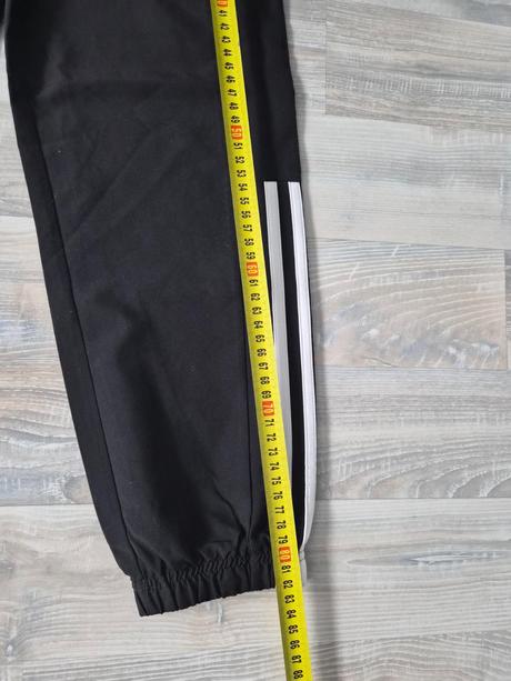 Letné adidas tepláky top stav, adidas,140