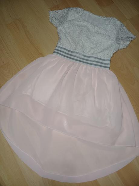 Krasne letne šaty, 104