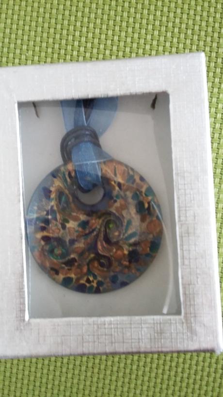 Krásne a ešte v krabičke, 