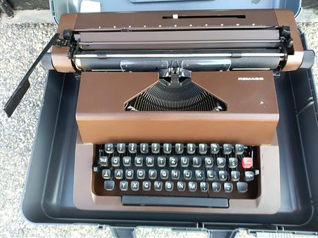 Kufrikovy pisaci stroj, 