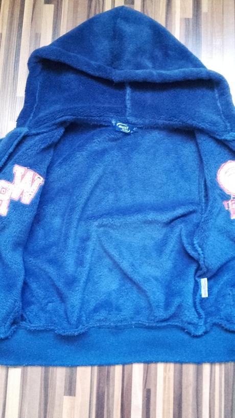 Chlpatá mikina, 104