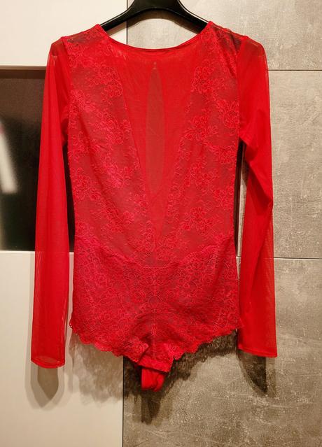 Červené sexy body, s