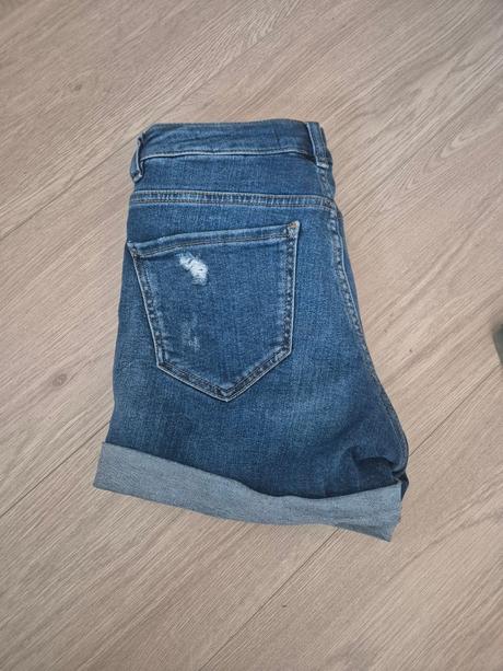 3x sortky, h&m,xs