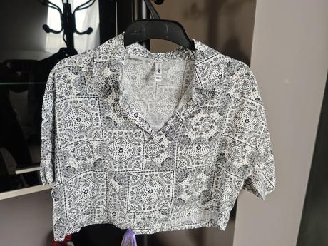 Halenka crop top, new yorker,s