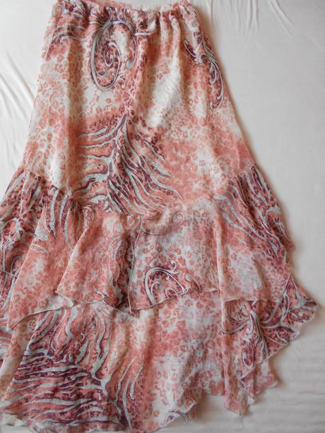 Kostým sviatočný, l