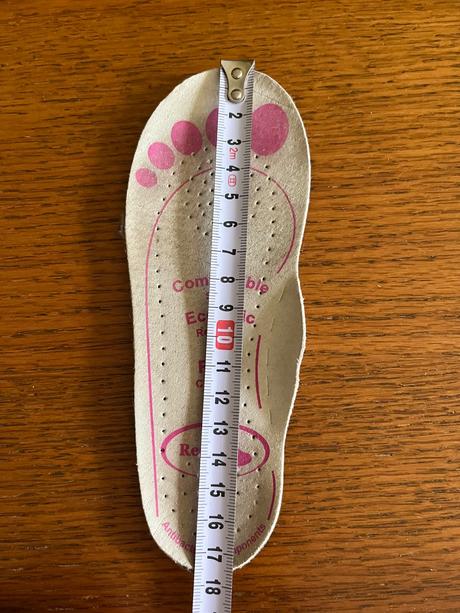 Riflovinové papučky s výrezom srdiečkom, ren but,27