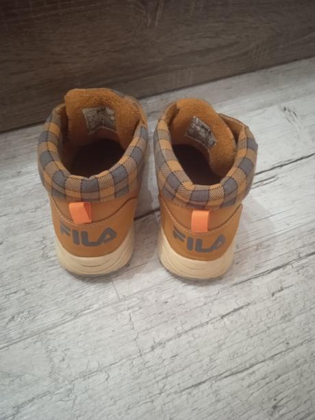 Prechodne alebo zimné topanky, fila,35