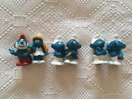 Smolkovia gumové pískacie figúrky,