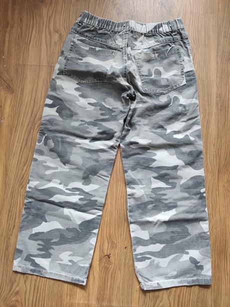 Nohavice veľ 134, lusa,134