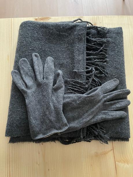 Šál s rukavicami, reserved,s