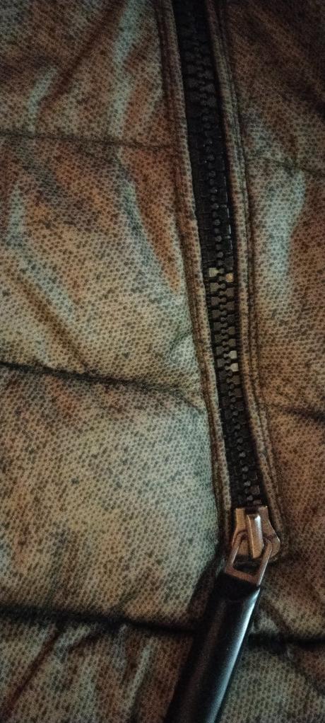 Vetrovka kvalitná s kapucňou, značka fbsister., m