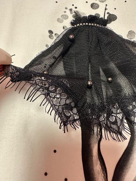 Krásne biele tričko s aplikáciou zn. liu jo, liu jo,m