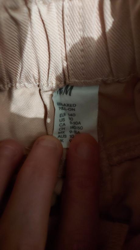 Lahucke nohavice, h&m,140